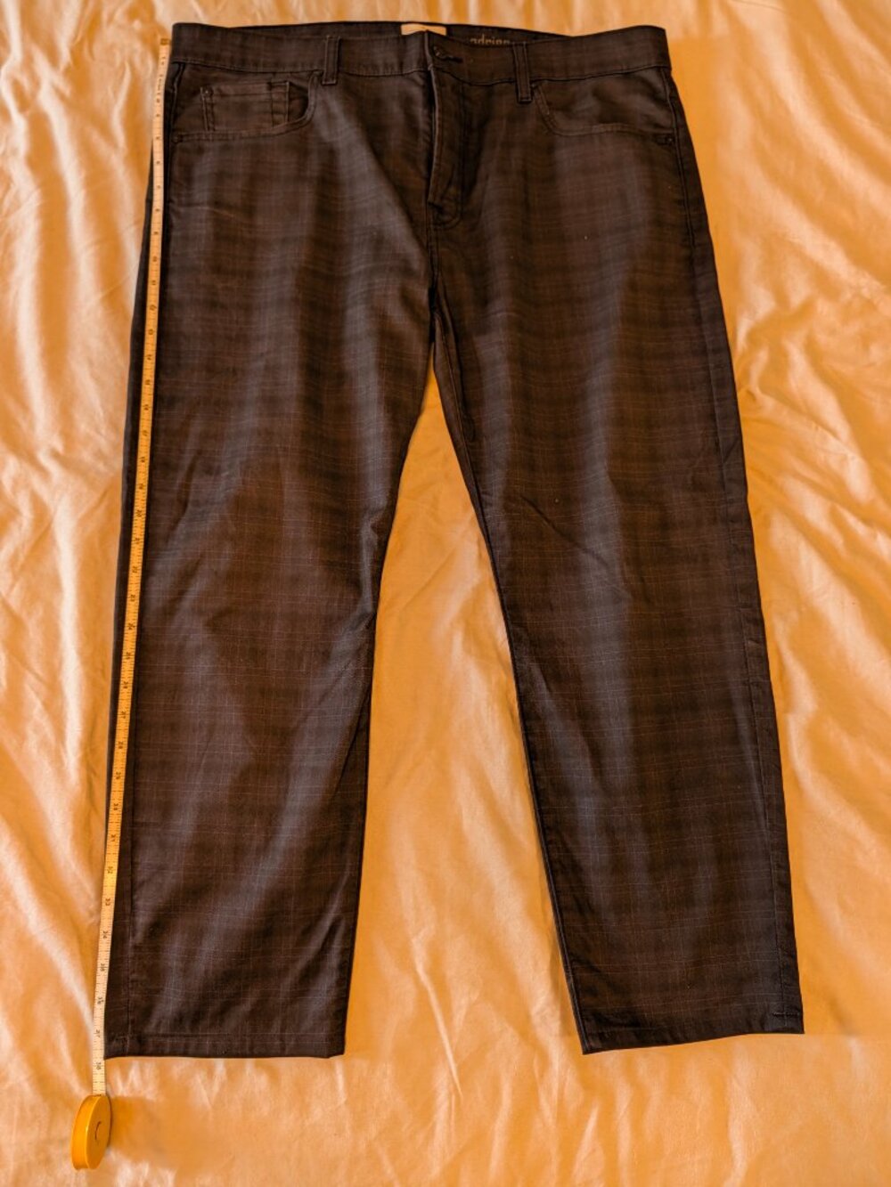 7 For Mankind - Adrien Weightless Pant - Size 38 w - Length is 28